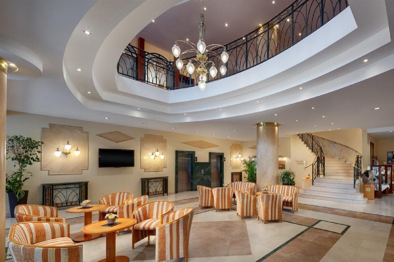 Hotel Ensana Butterfly à Mariánské Lázně Extérieur photo