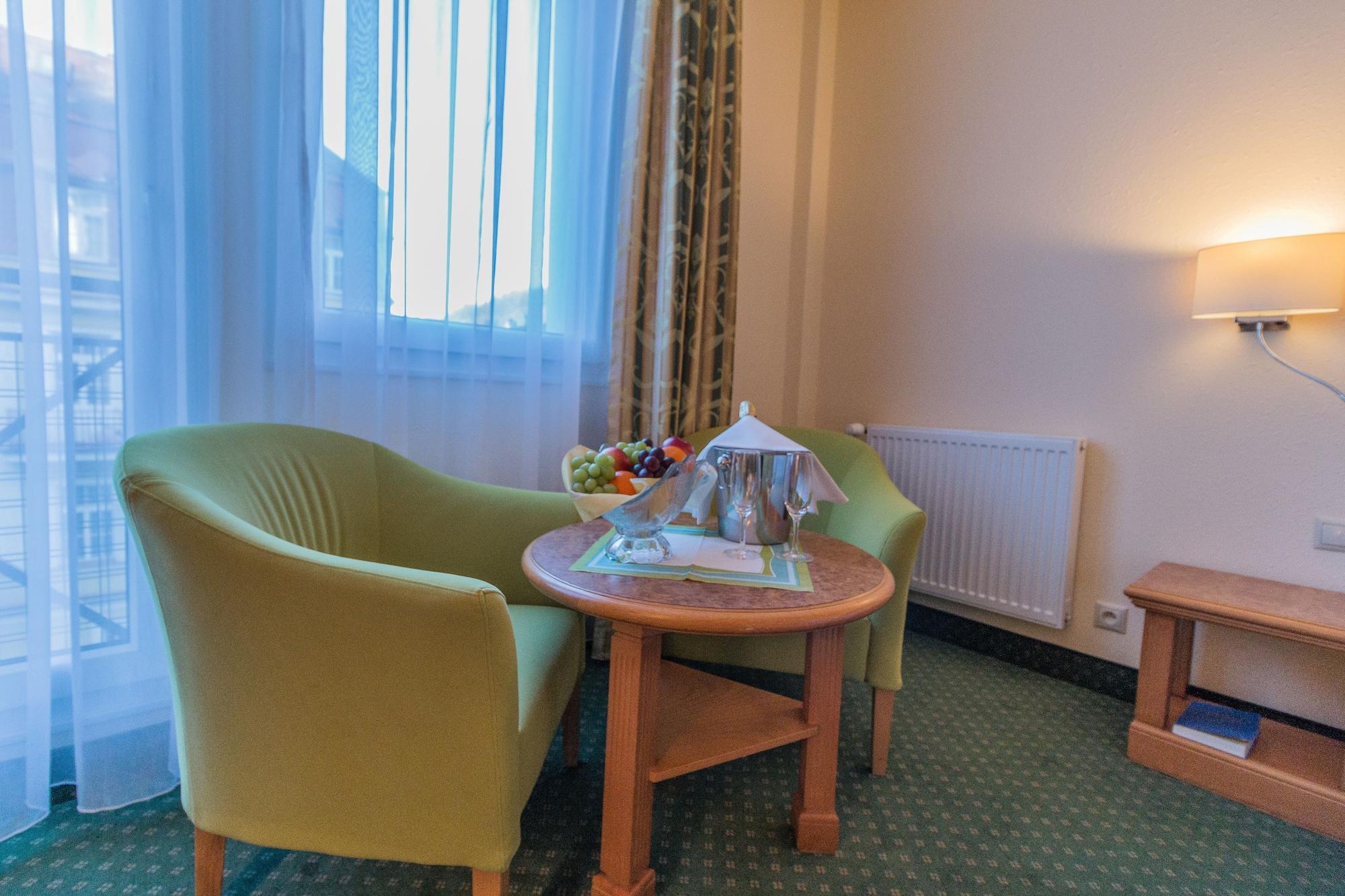 Hotel Ensana Butterfly à Mariánské Lázně Extérieur photo