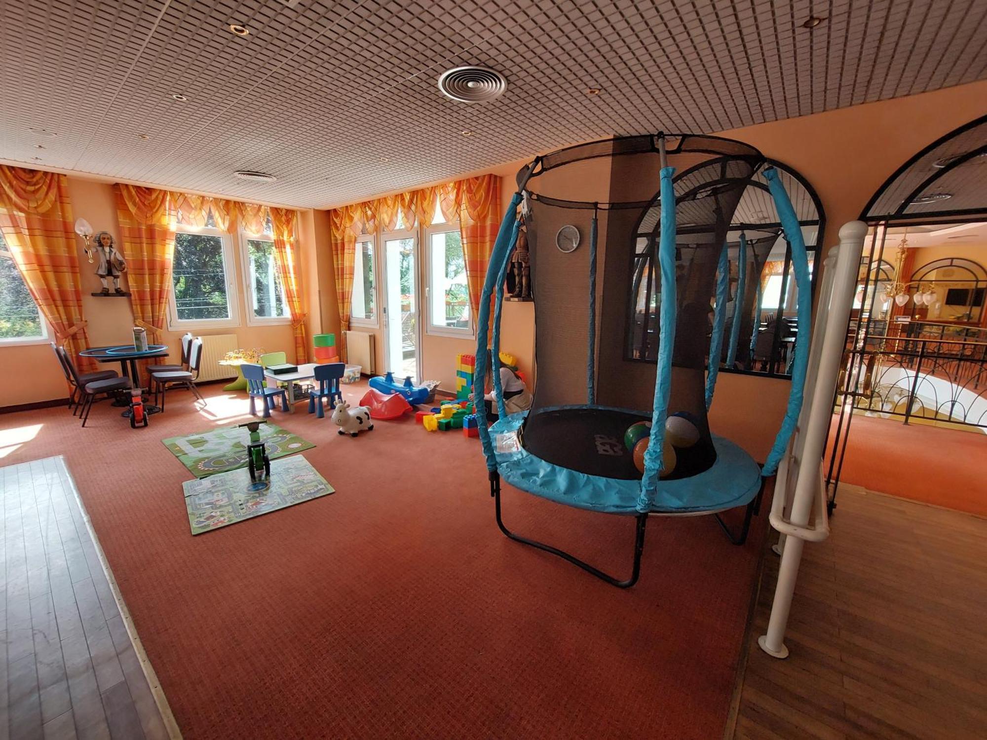Hotel Ensana Butterfly à Mariánské Lázně Extérieur photo